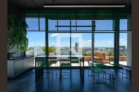 Apartamento à venda com 35m², 1 quarto e sem vaga Apartamento à venda com 35m², 1 quarto e sem vagaLounge Coberto