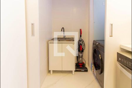 Apartamento à venda com 114m², 3 quartos e 2 vagas Apartamento à venda com 114m², 3 quartos e 2 vagasÁrea de Serviço