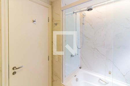 Apartamento à venda com 114m², 3 quartos e 2 vagas Apartamento à venda com 114m², 3 quartos e 2 vagasBanheiro do Suíte