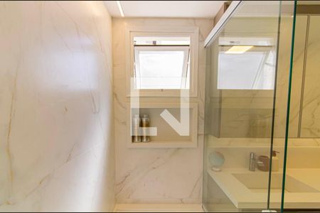 Apartamento à venda com 114m², 3 quartos e 2 vagas Apartamento à venda com 114m², 3 quartos e 2 vagasBanheiro do Suíte