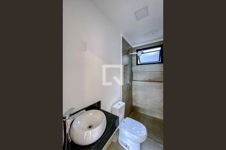 Casa à venda com 160m², 3 quartos e 2 vagasBanheiro da Suíte 1