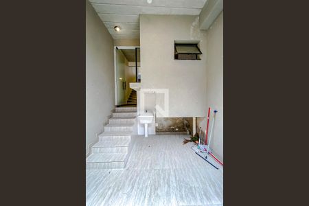 Casa à venda com 160m², 3 quartos e 2 vagasÁrea de Serviço