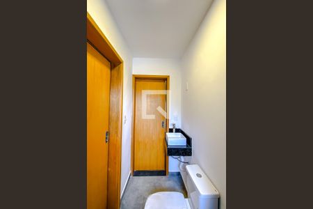 Casa à venda com 160m², 3 quartos e 2 vagasBanheiro da Suíte