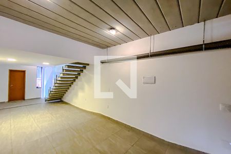 Casa à venda com 160m², 3 quartos e 2 vagasGaragem