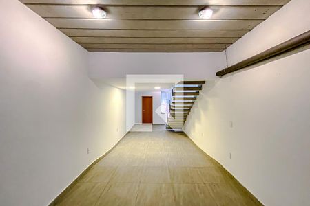 Casa à venda com 160m², 3 quartos e 2 vagasGaragem