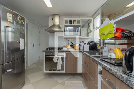Apartamento à venda com 126m², 3 quartos e 2 vagas Apartamento à venda com 126m², 3 quartos e 2 vagasCozinha