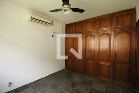 Casa de condomínio à venda com 500m², 4 quartos e 6 vagasQuarto 1