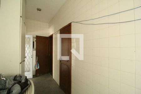 Casa de condomínio à venda com 500m², 4 quartos e 6 vagasÁrea de serviço