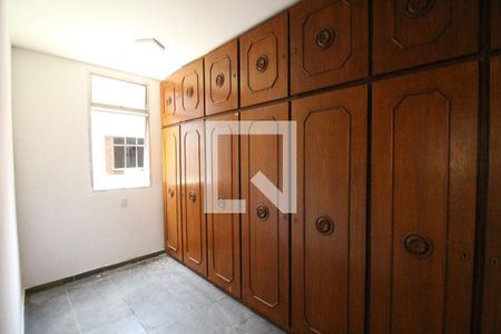 Casa de condomínio à venda com 500m², 4 quartos e 6 vagasSuíte 2