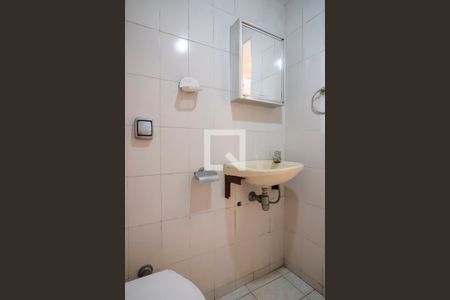 Casa à venda com 512m², 4 quartos e 6 vagasBanheiro 2