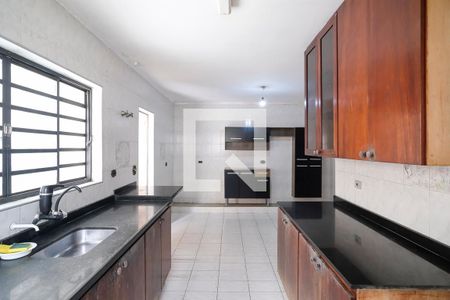 Casa à venda com 512m², 4 quartos e 6 vagasCozinha