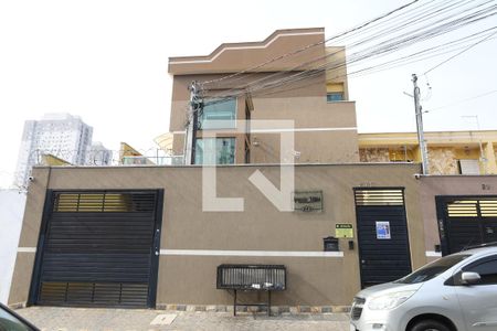 Apartamento à venda com 52m², 2 quartos e 1 vagaFachada do condomínio - Placa instalada no portão social