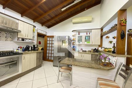 Casa à venda com 105m², 3 quartos e 2 vagasCozinha