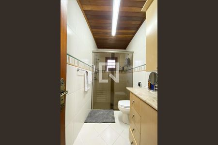 Casa à venda com 105m², 3 quartos e 2 vagasBanheiro da Suíte