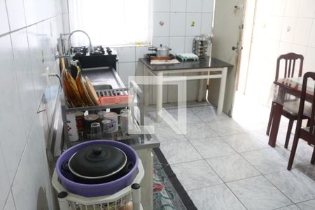 Casa à venda com 232m², 4 quartos e 2 vagasCozinha