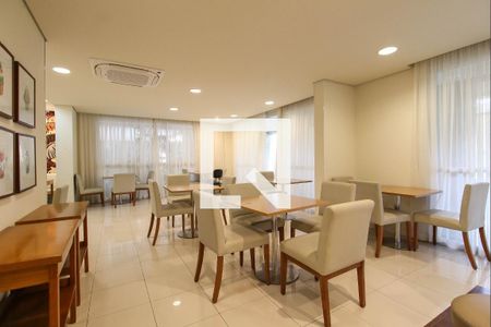 Apartamento à venda com 141m², 3 quartos e 3 vagas Apartamento à venda com 141m², 3 quartos e 3 vagasSalão de Festas