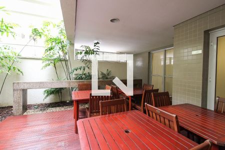 Apartamento à venda com 141m², 3 quartos e 3 vagas Apartamento à venda com 141m², 3 quartos e 3 vagasChurrasqueira