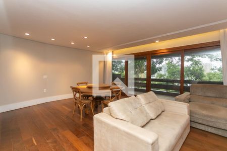 Sala de apartamento à venda com 3 quartos, 165m² em Petrópolis, Porto Alegre