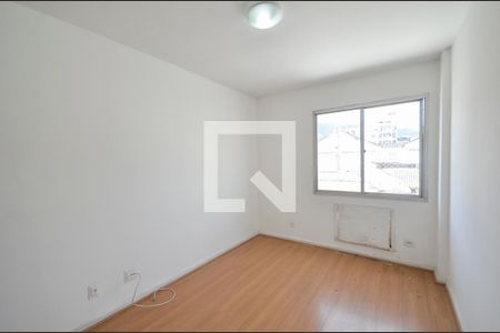 Apartamento à venda com 93m², 2 quartos e 1 vaga Apartamento à venda com 93m², 2 quartos e 1 vagaSuíte