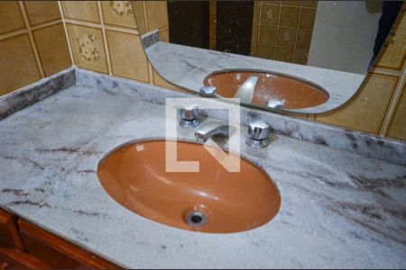 Apartamento à venda com 93m², 2 quartos e 1 vaga Apartamento à venda com 93m², 2 quartos e 1 vagaBanheiro da Suíte