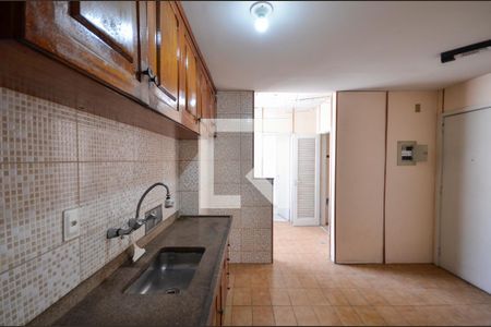 Apartamento à venda com 93m², 2 quartos e 1 vaga Apartamento à venda com 93m², 2 quartos e 1 vagaCozinha