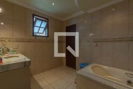 Casa à venda com 502m², 5 quartos e 5 vagasBanheiro 2