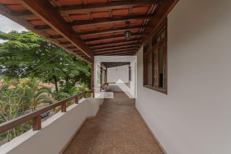 Casa à venda com 502m², 5 quartos e 5 vagasVaranda