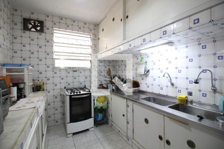 Casa de condomínio à venda com 251m², 4 quartos e 2 vagasCozinha