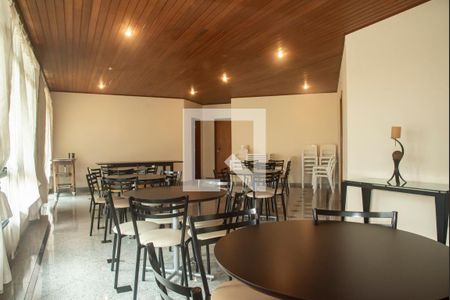 Apartamento à venda com 124m², 4 quartos e 3 vagasÁrea comum - Salão de festas