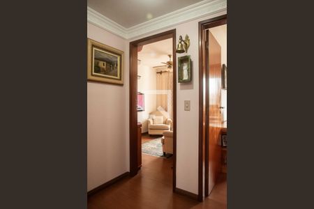 Apartamento à venda com 124m², 4 quartos e 3 vagasCorredor