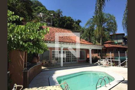 Casa de condomínio à venda com 800m², 4 quartos e 2 vagas