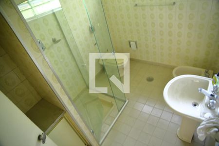 Casa à venda com 200m², 3 quartos e 4 vagasBanheiro