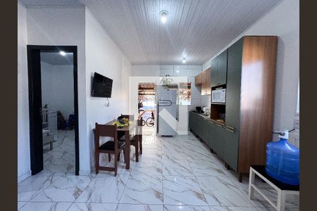 Casa à venda com 124m², 3 quartos e 2 vagas Casa à venda com 124m², 3 quartos e 2 vagasCozinha