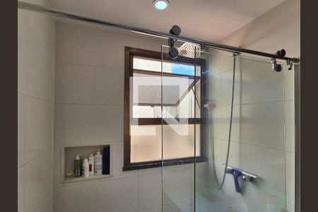 Apartamento à venda com 180m², 3 quartos e 2 vagasBanheiro da Suite 2