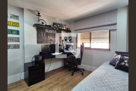 Apartamento à venda com 180m², 3 quartos e 2 vagasSuite 3