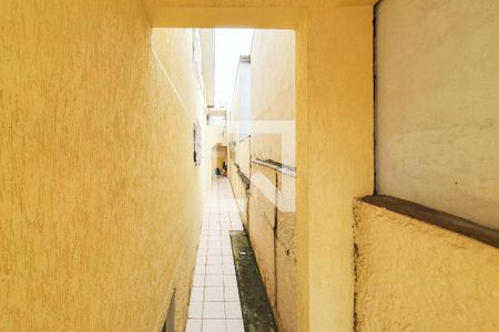 Casa à venda com 232m², 3 quartos e 2 vagas Casa à venda com 232m², 3 quartos e 2 vagasQuintal - lateral