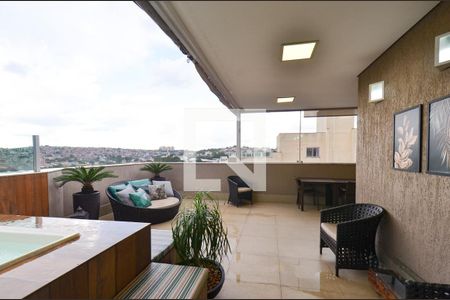 Apartamento à venda com 170m², 3 quartos e 2 vagasÁrea comum