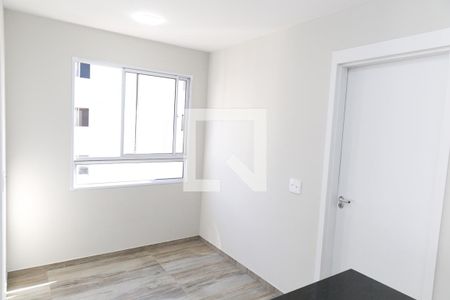 Sala de apartamento à venda com 2 quartos, 37m² em Vila das Bandeiras, Guarulhos