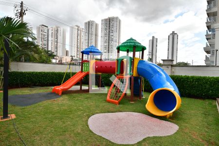 Apartamento à venda com 136m², 3 quartos e 2 vagasÁrea comum - Playground
