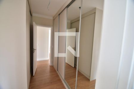 Apartamento à venda com 136m², 3 quartos e 2 vagasQuarto 2 - Suíte Armários