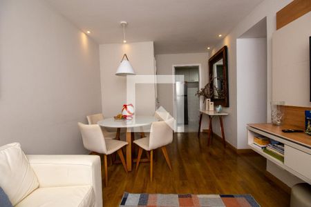 Sala de apartamento para alugar com 3 quartos, 75m² em Recreio dos Bandeirantes, Rio de Janeiro