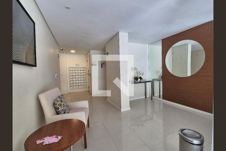 Apartamento à venda com 77m², 3 quartos e 1 vaga Apartamento à venda com 77m², 3 quartos e 1 vagaHall de entrada