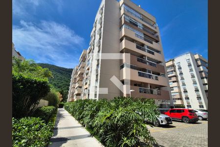 Apartamento à venda com 77m², 3 quartos e 1 vaga Apartamento à venda com 77m², 3 quartos e 1 vagaFachada do bloco