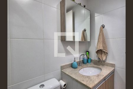 Apartamento à venda com 77m², 3 quartos e 1 vaga Apartamento à venda com 77m², 3 quartos e 1 vagaBanheiro Social