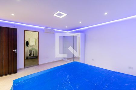 Suíte 1 de casa para alugar com 3 quartos, 250m² em Jardim Cristin Alice, Guarulhos