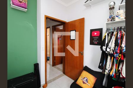 Apartamento à venda com 97m², 3 quartos e 2 vagasQuarto 2