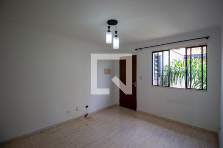 Sala de apartamento para alugar com 2 quartos, 53m² em Conjunto Residencial José Bonifácio, São Paulo