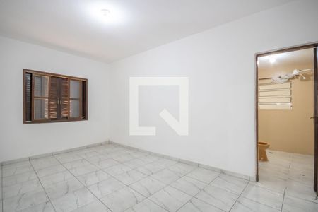 Suíte de casa para alugar com 3 quartos, 120m² em Km 18, Osasco