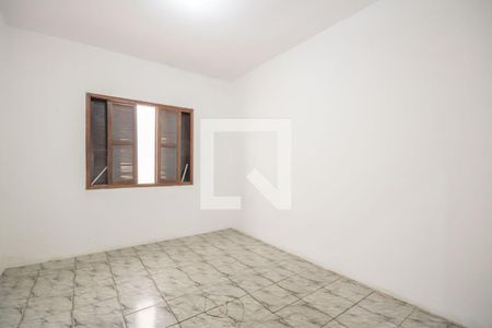 Quarto 2 de casa para alugar com 3 quartos, 120m² em Km 18, Osasco
