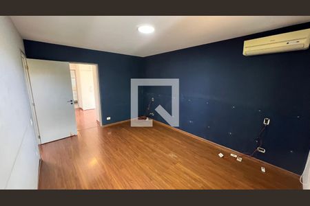 Casa à venda com 450m², 4 quartos e 4 vagas Casa à venda com 450m², 4 quartos e 4 vagasSuite 2